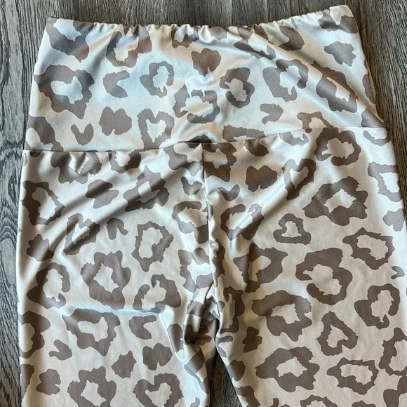 Goldsheep Clothing Leggings Brown Leopard Workout Leggings Size Large Womens - Picture 10 of 11